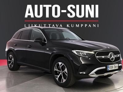 Käytetty Mercedes GLC300e Business 313 HP (230 kW) 2025 Musta Katumaasturi