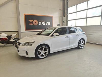 Lexus CT200h