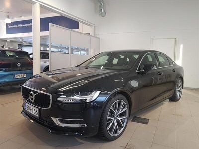 Käytetty Volvo S90 Momentum 303 HP (222 kW) 2019 Musta Sedan