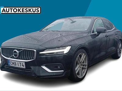 Musta Käytetty 2020 Volvo S60 Business Edition Sedan | 32 900 € (Perustarjous)