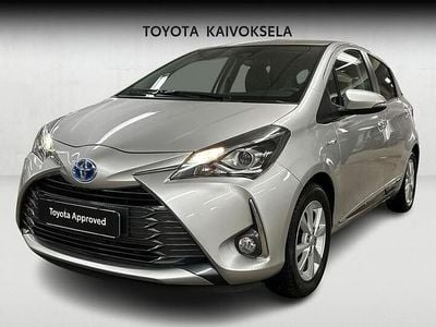 Käytetty Toyota Yaris Hybrid Edition 101 HP (74 kW) 2020 Hopea Viistoperä