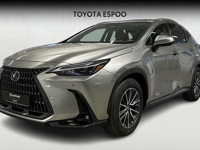 Käytetty 2025 Lexus NX450h+ Katumaasturi | 59 900 € (Perustarjous)