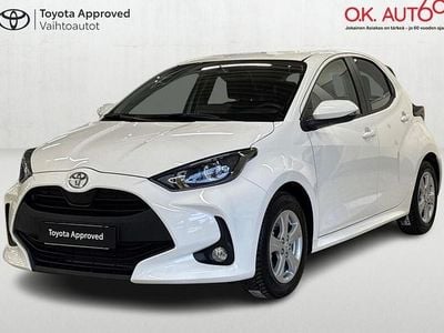Valkoinen Käytetty 2024 Toyota Yaris Hybrid Viistoperä | 26 200 € (Perustarjous)