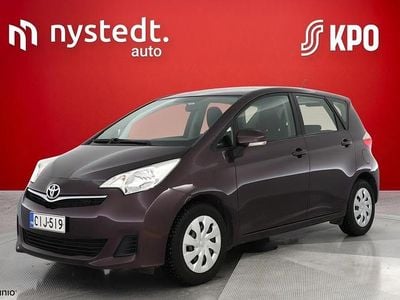 Violetti Käytetty 2011 Toyota Verso-S Multidrive S Tila-auto | 10 500 € (Perustarjous)