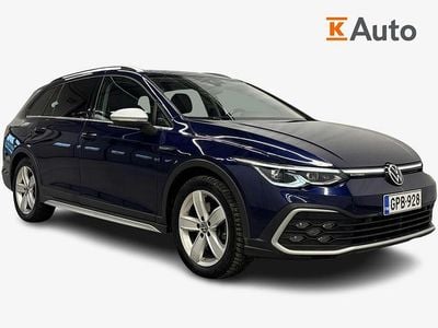 Käytetty VW Golf VIII Business 188 HP (138 kW) 2023 Sininen Farmari