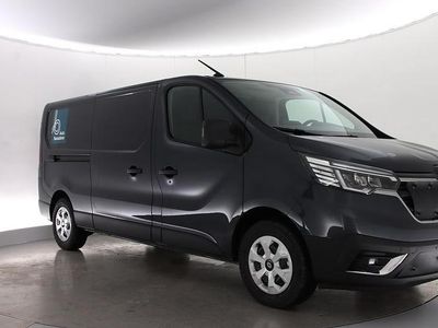 Harmaa Käytetty 2025 Renault Trafic Tila-auto | 42 480 €