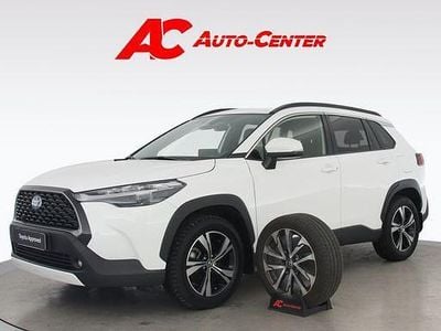 Valkoinen Käytetty 2022 Toyota Corolla Cross Edition Katumaasturi | 39 990 € (Perustarjous)
