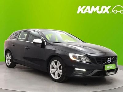 Käytetty Volvo V60 R-Design 215 HP (158 kW) 2014 Musta Farmari