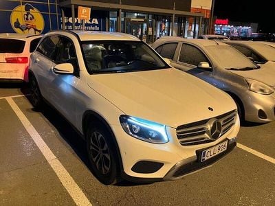 Käytetty 2018 Mercedes GLC220 Business Katumaasturi | 24 890 € (Perustarjous)