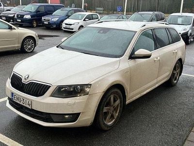 Käytetty 2016 Skoda Octavia LAURIN & KLEMENT Farmari | 10 900 € (Hyvä tarjous)