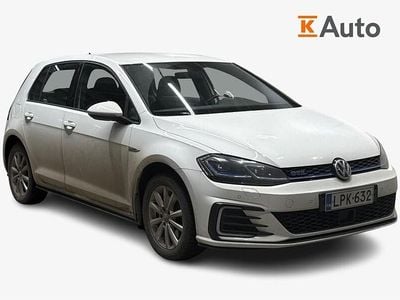 Valkoinen Käytetty 2020 VW Golf VII GTE Viistoperä | 17 900 € (Hyvä tarjous)
