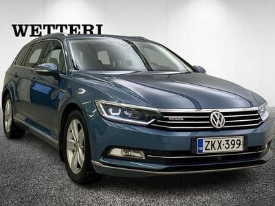 Sininen Käytetty 2016 VW Passat Highline Farmari | 26 900 € (Hieman kallis)