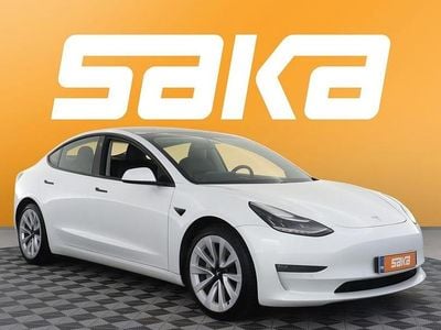 Käytetty 2021 Tesla Model 3 Sedan | 23 800 € (Perustarjous)