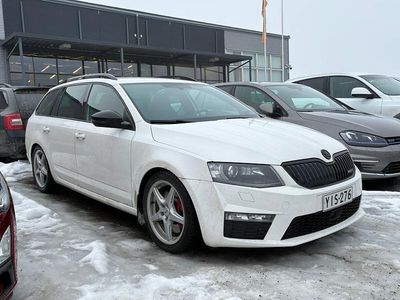 Käytetty Skoda Octavia RS 220 HP (161 kW) 2015 Viistoperä