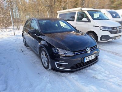 Käytetty VW Golf VII GTE 204 HP (150 kW) 2016 Viistoperä