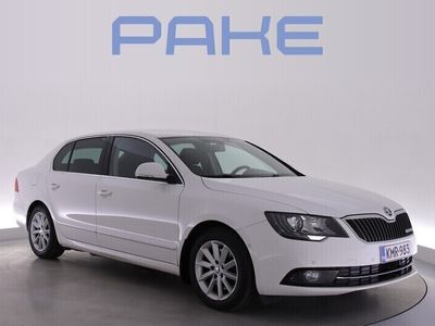 käytetty Skoda Superb 1,6 TDI Ambition Bsn GreenLine - ** Korko alk. 2,99%! ** - ** Navi / Bluetooth media / Xenon / Tutkat / Vakkari **