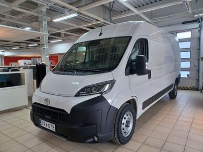 Käytetty Toyota Proace Comfort 138 HP (101 kW) 2024 Valkoinen Tila-auto