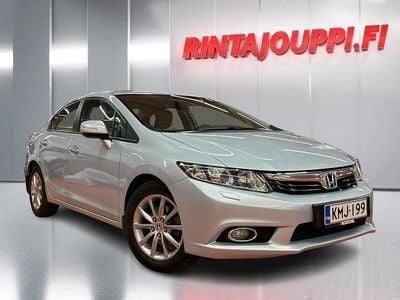Käytetty 2013 Honda Civic Executive Sedan | 13 800 € (Perustarjous)