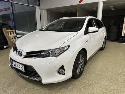 Käytetty Toyota Auris Touring Sports Active 99 HP (72 kW) 2014 Farmari