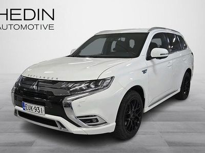 Käytetty Mitsubishi Outlander P-HEV Instyle 135 HP (99 kW) 2019 Valkoinen Katumaasturi