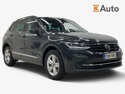 Käytetty VW Tiguan Comfortline 150 HP (110 kW) 2022 Harmaa Katumaasturi