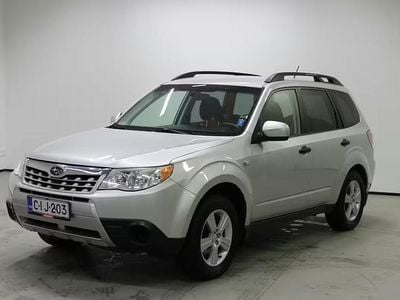 Käytetty Subaru Forester 2010 Katumaasturi
