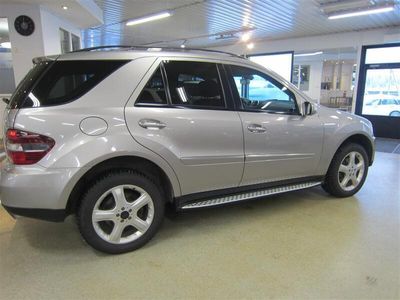 käytetty Mercedes ML320 MLCDI 4MATIC Farmari (AC) 5ov 2980cm3