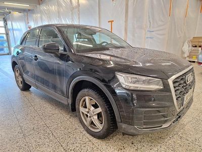 Käytetty Audi Q2 Business 116 HP (85 kW) 2016 Musta Katumaasturi