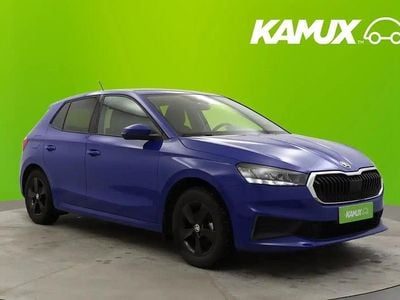 Sininen Käytetty 2022 Skoda Fabia Ambition Viistoperä | 14 890 € (Perustarjous)