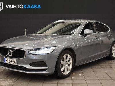 Käytetty Volvo S90 Momentum 150 HP (110 kW) 2020 Sedan