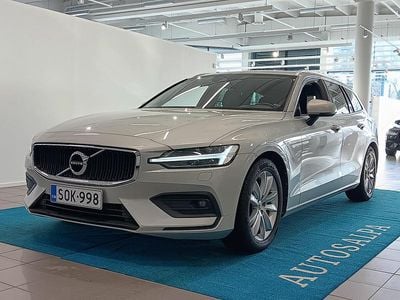 Käytetty Volvo V60 Business Edition 150 HP (110 kW) 2020 Harmaa Farmari