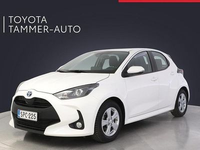 Käytetty Toyota Yaris Hybrid Business Edition 116 HP (85 kW) 2023 Viistoperä