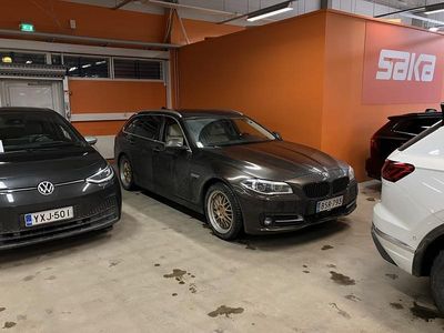 Käytetty 2015 BMW 530 Farmari | 20 900 € (Hieman kallis)
