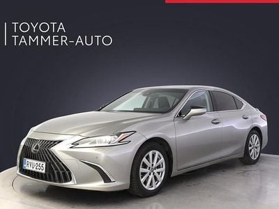 Käytetty Lexus ES300H Business Edition 178 HP (130 kW) 2024 Hopea Sedan