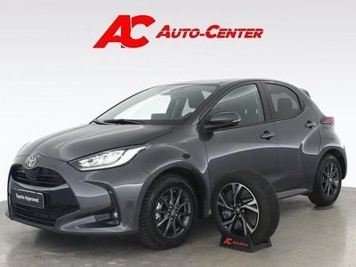 Käytetty Toyota Yaris Hybrid Plus 116 HP (85 kW) 2025 Harmaa Viistoperä