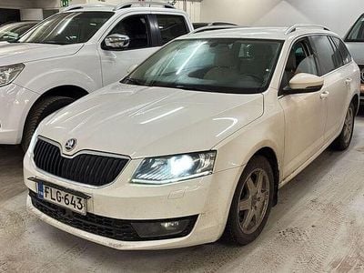 Käytetty Skoda Octavia Elegance 180 HP (132 kW) 2014 Viistoperä