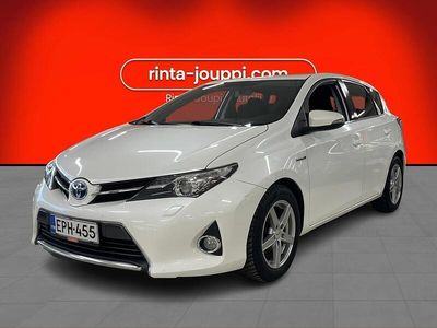 Käytetty 2014 Toyota Auris Tila-auto | 10 490 € (Perustarjous)