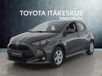 Harmaa Käytetty 2023 Toyota Yaris Hybrid Active Viistoperä | 21 890 € (Perustarjous)