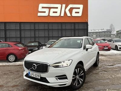 Käytetty Volvo XC60 Business Edition 340 HP (250 kW) 2021 Katumaasturi
