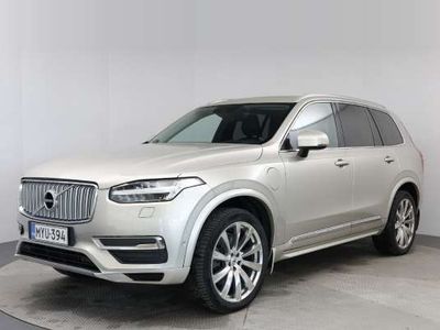 Hopea Käytetty 2015 Volvo XC90 Inscription Katumaasturi | 39 950 € (Kallis)