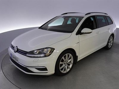 Valkoinen Käytetty 2018 VW Golf VII Comfortline Farmari | 18 780 € (Hieman kallis)