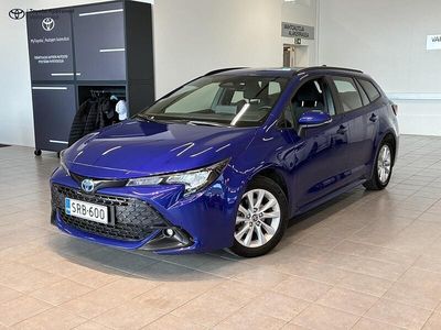 Käytetty Toyota Corolla Active 140 HP (102 kW) 2024 Sininen Farmari