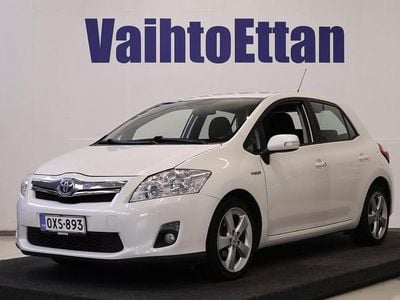 Käytetty Toyota Auris Hybrid Sol 99 HP (72 kW) 2010 Valkoinen Viistoperä
