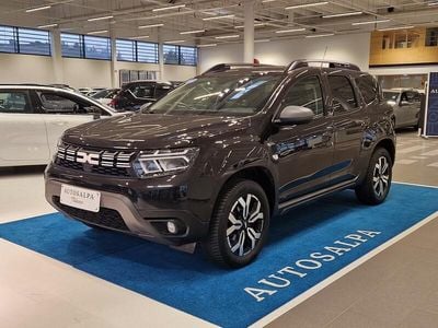 Käytetty Dacia Duster Journey 114 HP (83 kW) 2023 Musta Katumaasturi