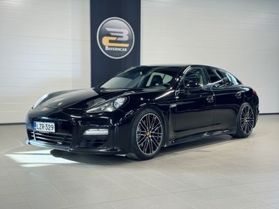 käytetty Porsche Panamera 3,0 V6 Diesel SportDesign **WEBASTO, BURMESTER, 14-PENKIT, PASM, KATTOLUUKKU & KORKO ALK. 3,99%**