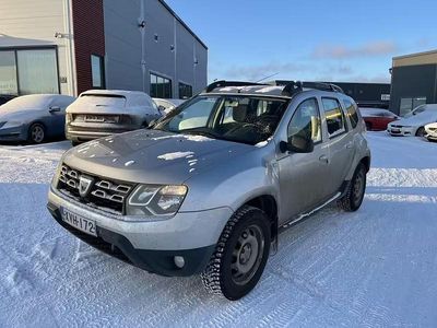 Harmaa Käytetty 2014 Dacia Duster Lauréate Katumaasturi | 9 770 € (Perustarjous)