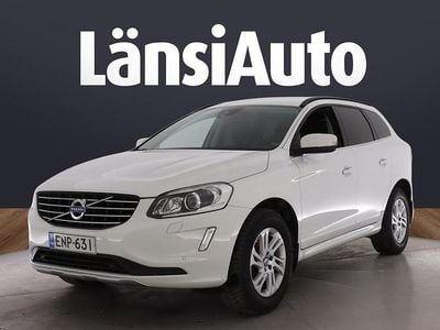 Valkoinen Käytetty 2015 Volvo XC60 Momentum Katumaasturi | 22 990 € (Perustarjous)