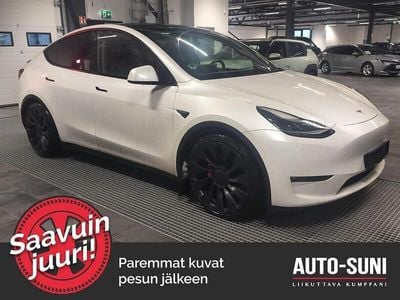 Käytetty 2023 Tesla Model Y Performance Katumaasturi | 36 800 € (Hyvä tarjous)