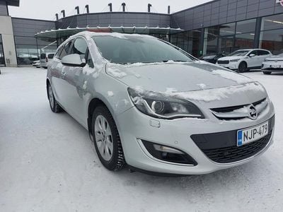Käytetty Opel Astra Cosmo 140 HP (102 kW) 2014 Hopea Farmari