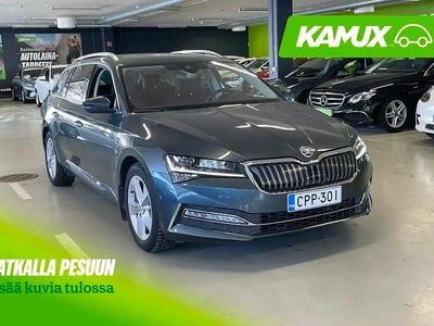 Käytetty Skoda Superb Style 156 HP (114 kW) 2021 Hopea / harmaa Farmari